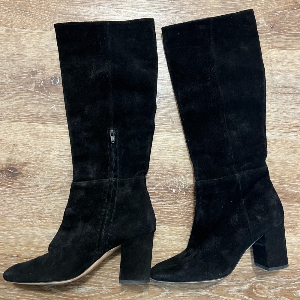 Weekend Max Mara Black Heeled Boots with Chunky Heel